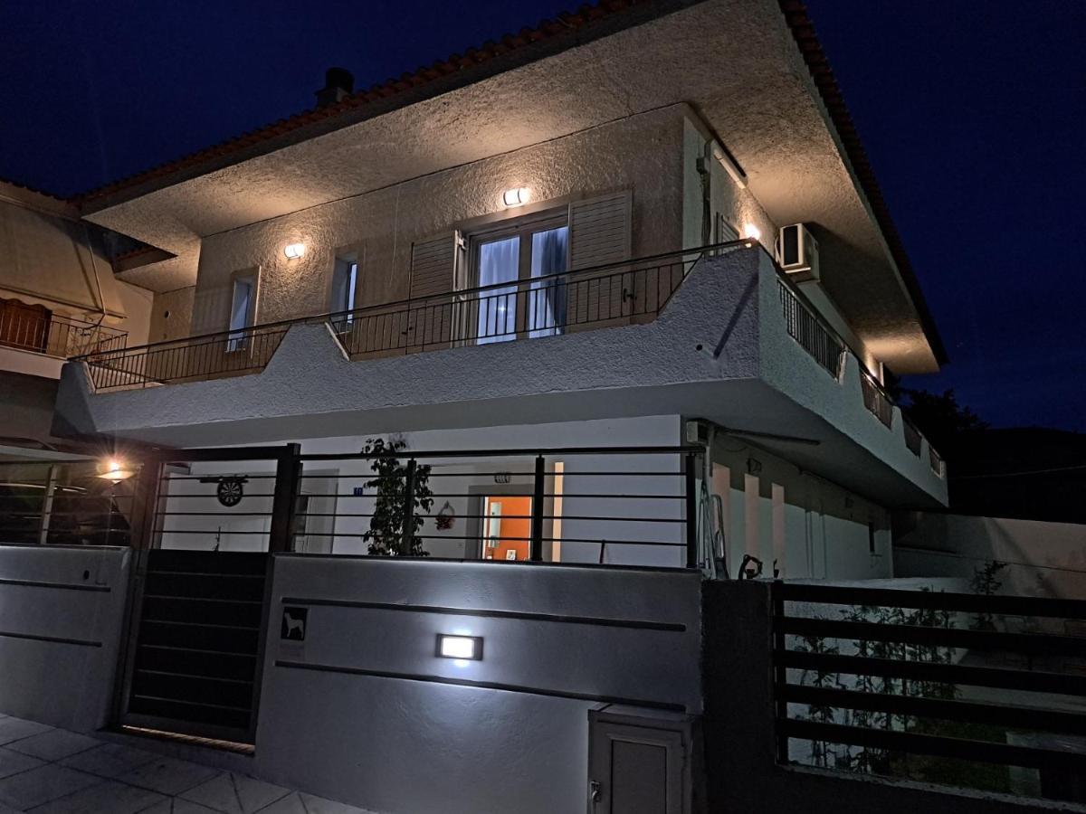 Luxury Apartment Amarynthos Bagian luar foto